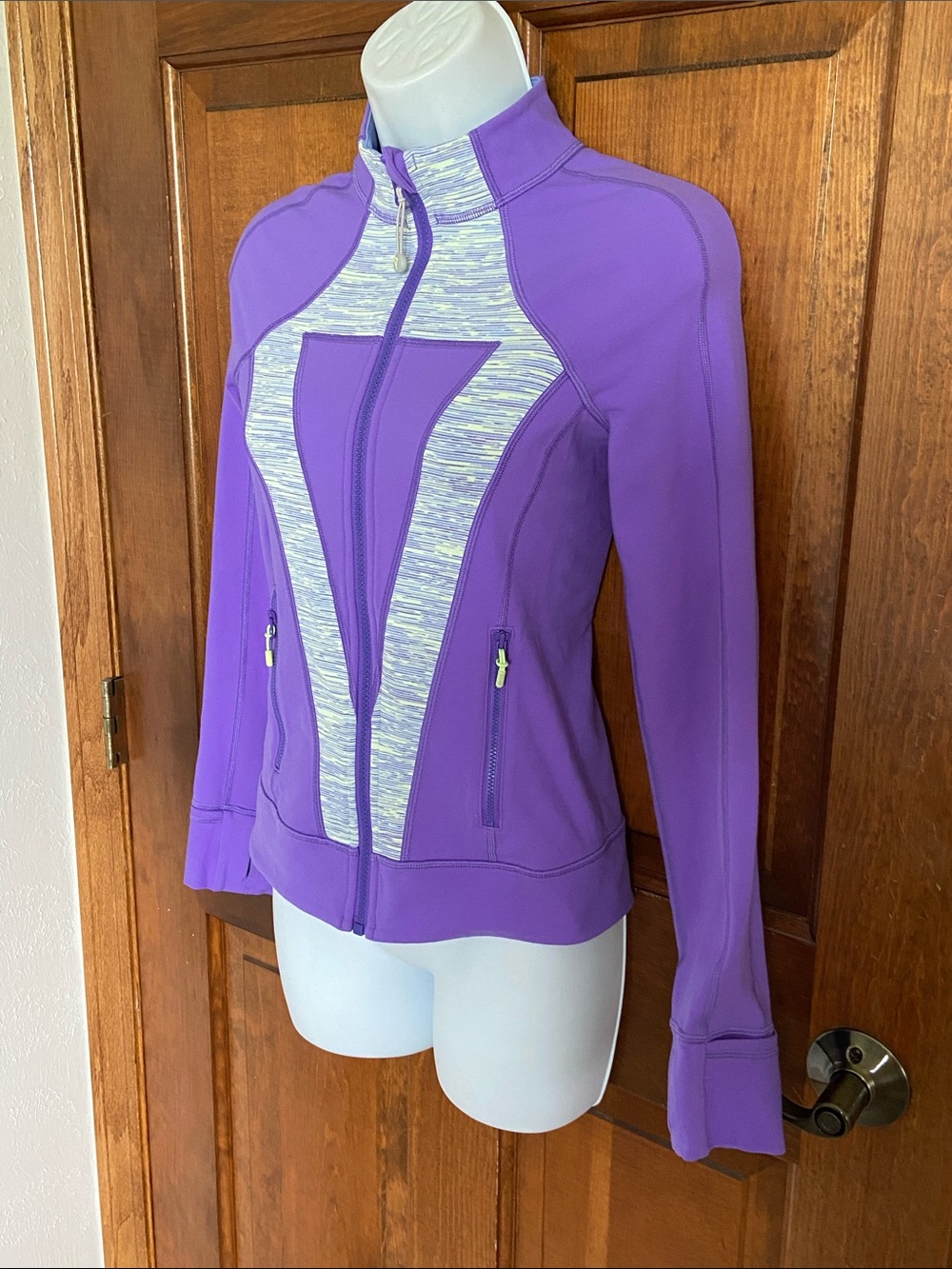 Ivivva (Lululemon) Perfect Your Practice full zip up jacket for young girls 12 - Picture 4 of 9